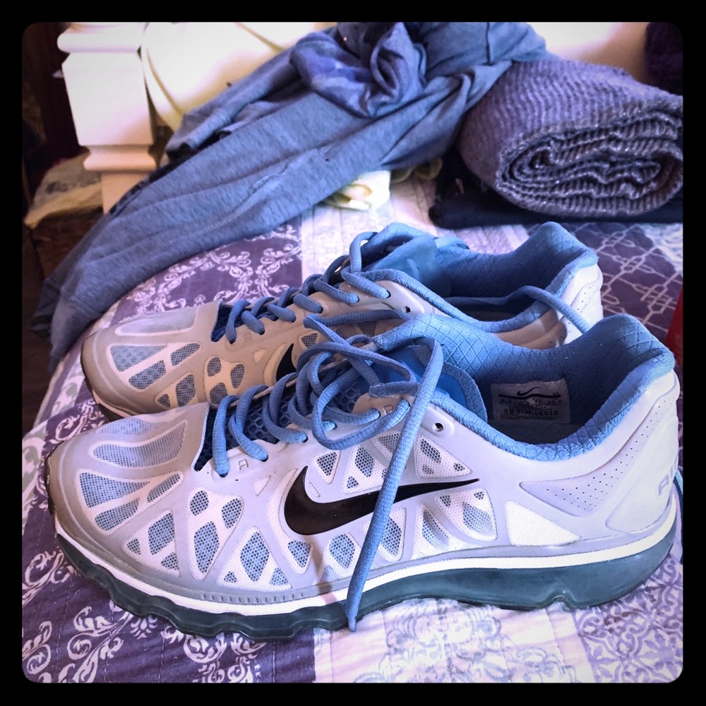 Selling Nike Brand new. Used 3 or 4 X’s